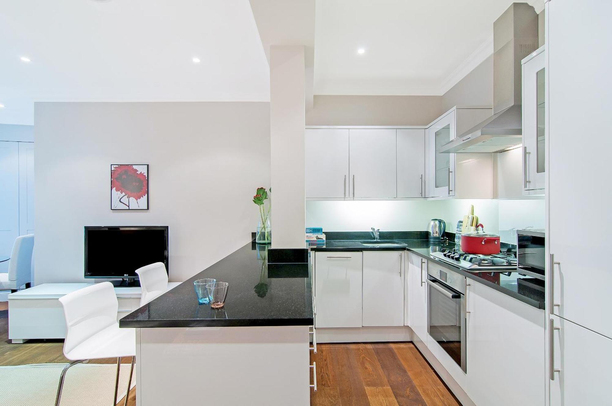 לונדון Madison Hill - White Hill House 1 - 1 Bedroom Flat מראה חיצוני תמונה